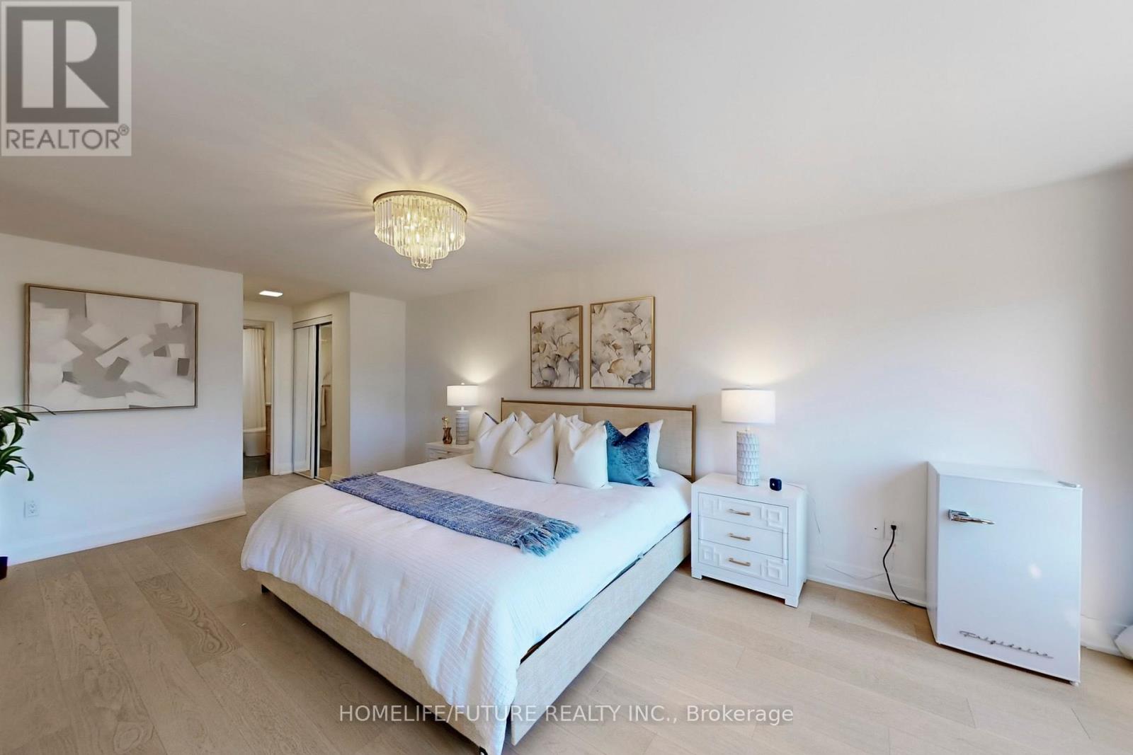 3273 Huxley Drive, Mississauga, Ontario  L5L 4S3 - Photo 25 - W12552102