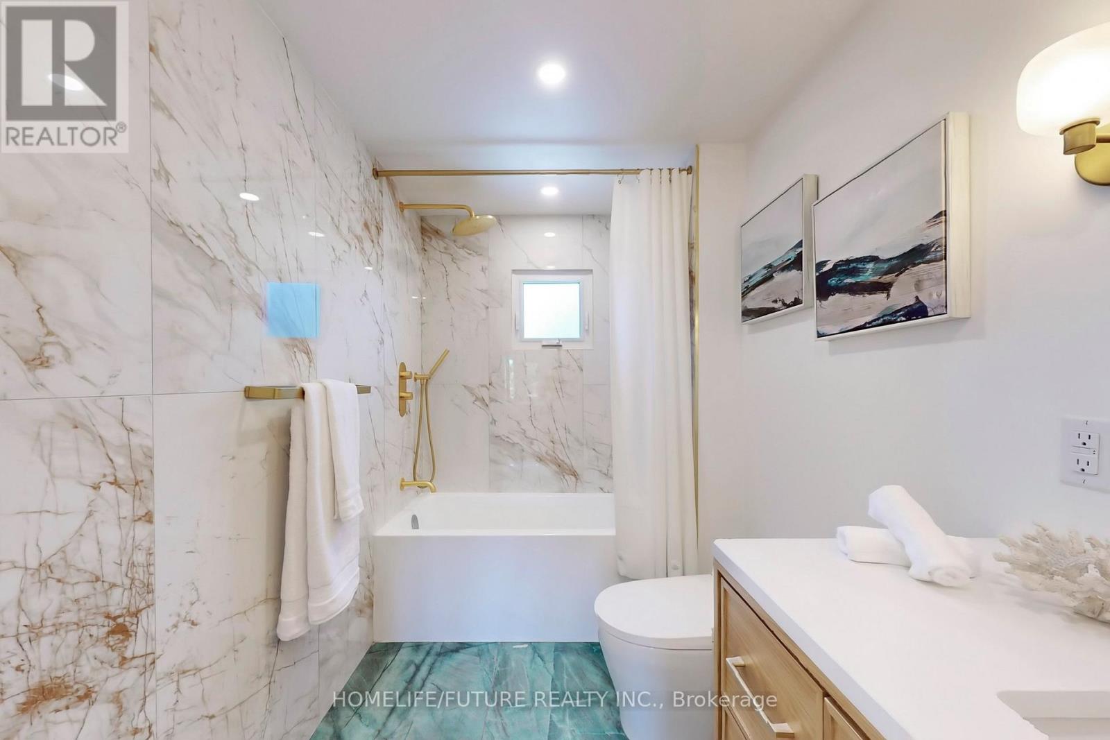 3273 Huxley Drive, Mississauga, Ontario  L5L 4S3 - Photo 27 - W12552102