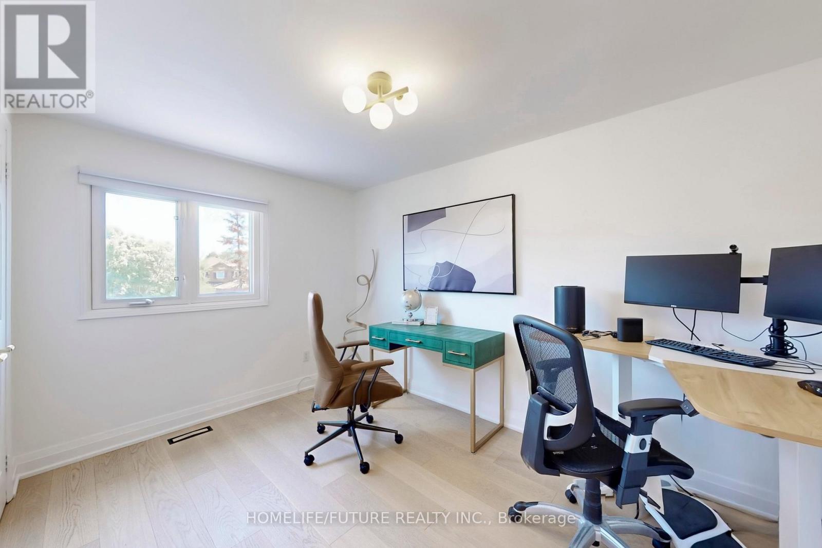 3273 Huxley Drive, Mississauga, Ontario  L5L 4S3 - Photo 35 - W12552102