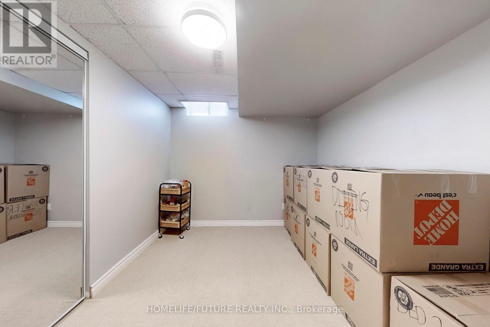 3273 Huxley Drive, Mississauga, Ontario  L5L 4S3 - Photo 42 - W12552102