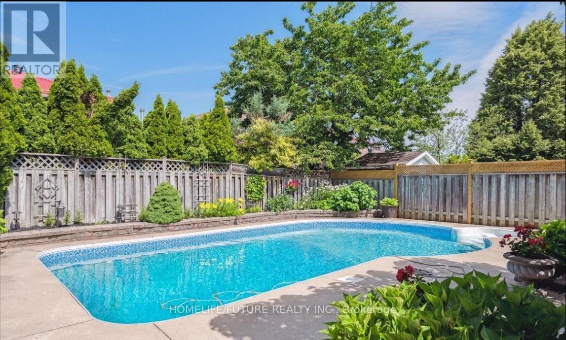 3273 Huxley Drive, Mississauga, Ontario  L5L 4S3 - Photo 46 - W12552102