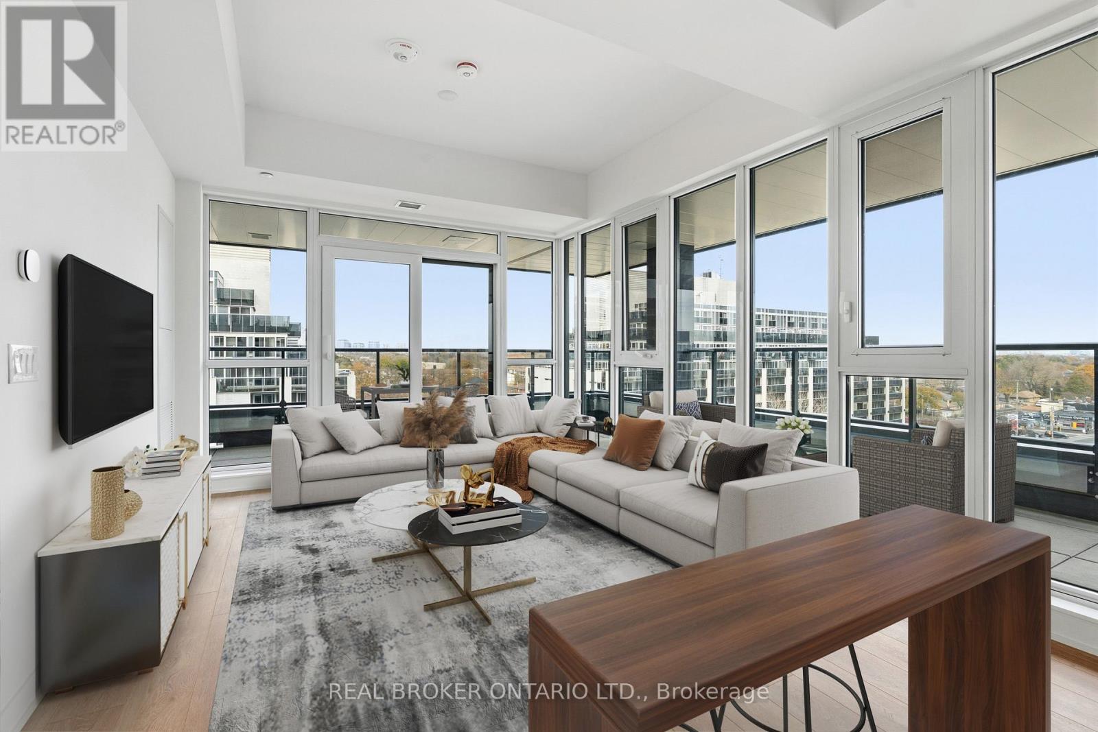 624 - 1037 The Queensway, Toronto, Ontario  M8Z 0H5 - Photo 2 - W12552106