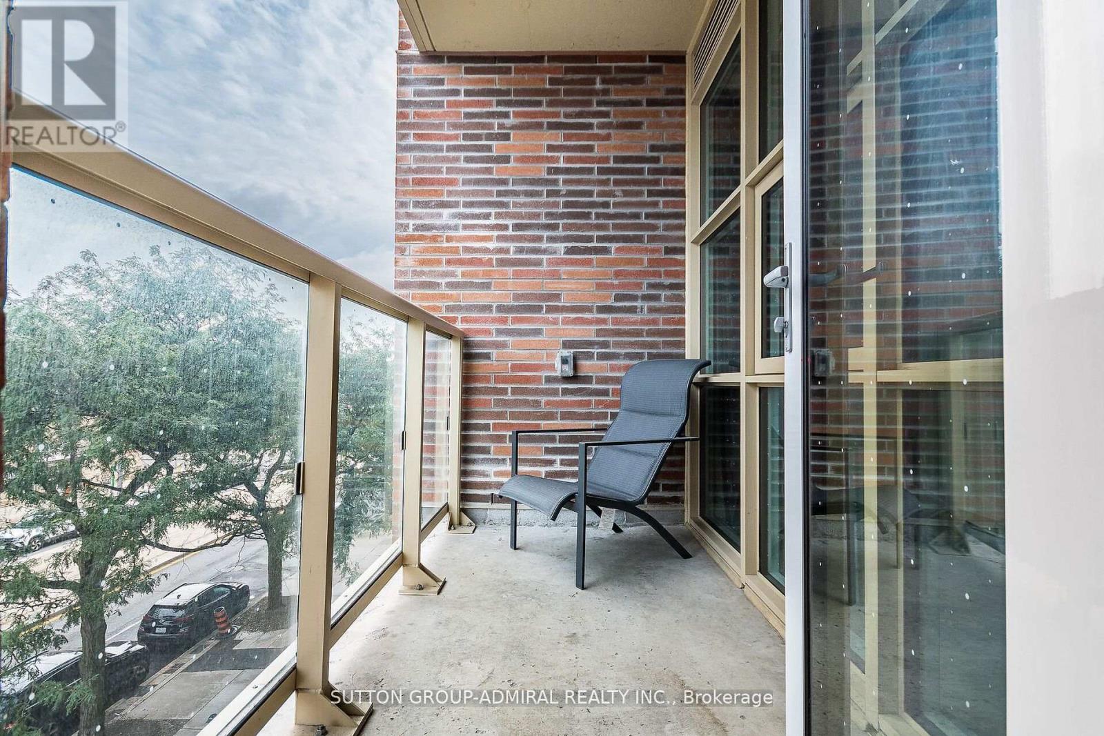 315 - 1787 St Clair Avenue, Toronto, Ontario  M6N 1J6 - Photo 8 - W12552146