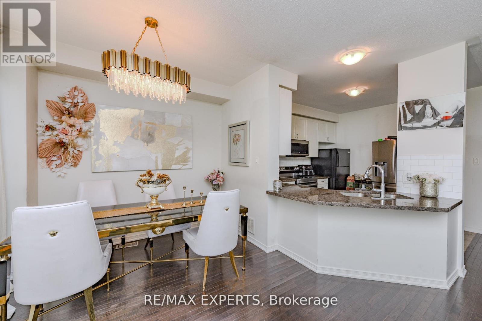 78 Honeyview Trail, Brampton, Ontario  L6P 4A3 - Photo 14 - W12552172