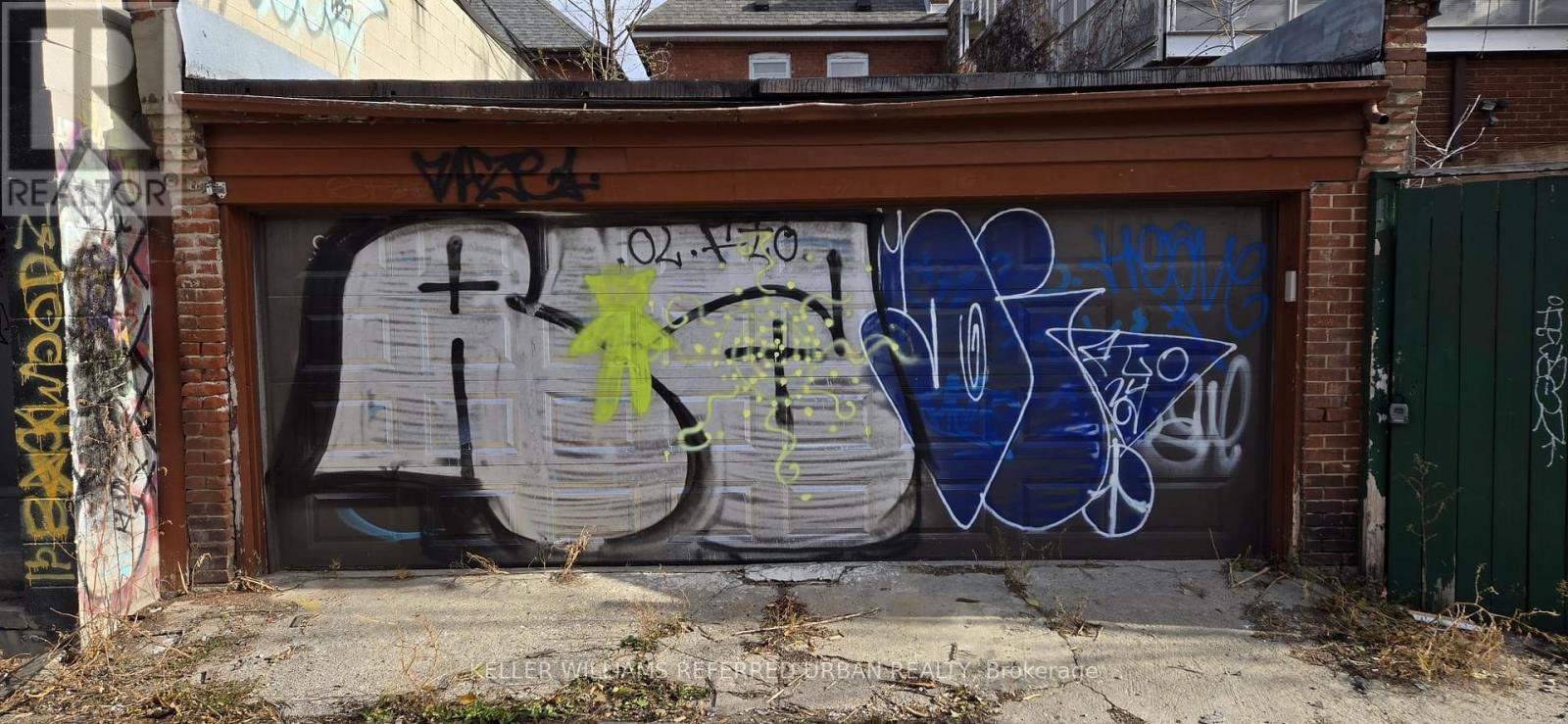 2257 Dundas Street W, Toronto, Ontario  M6R 1X6 - Photo 2 - W12552214