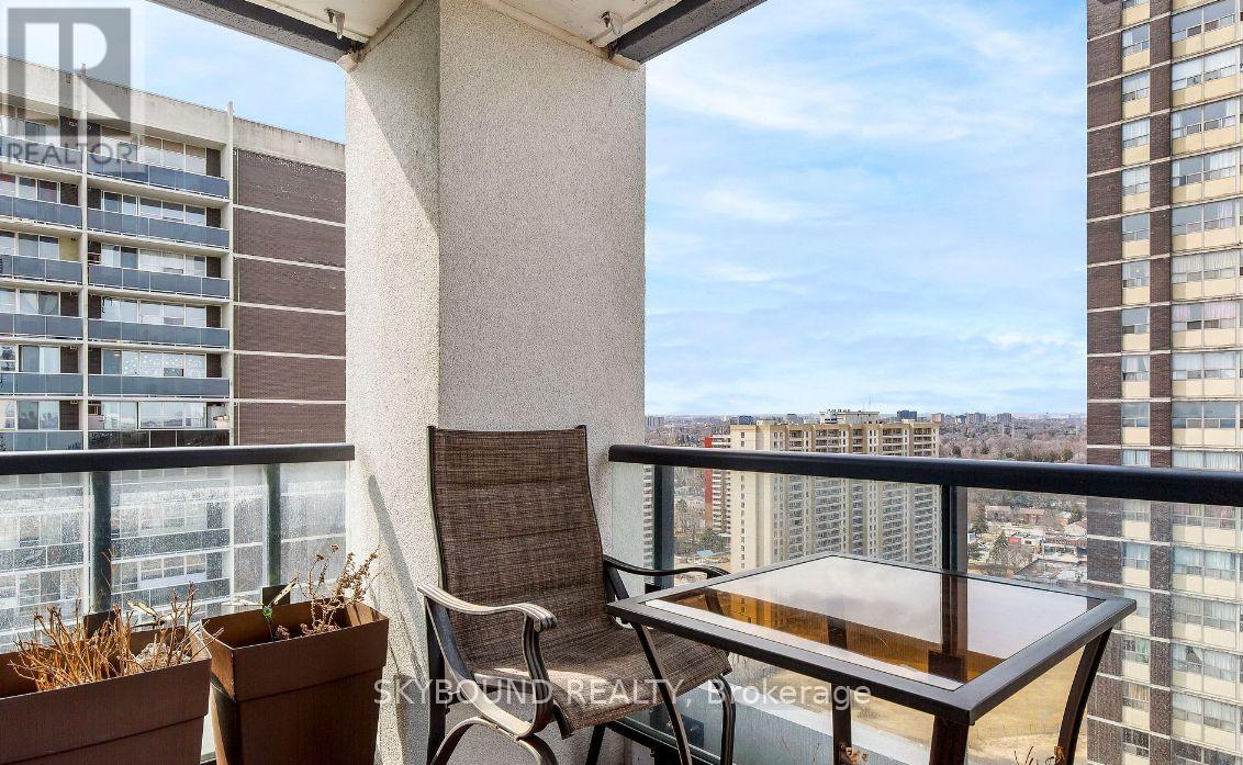 # 2416 - 9 Mabelle Avenue, Toronto, Ontario  M9A 0E1 - Photo 11 - W12552226