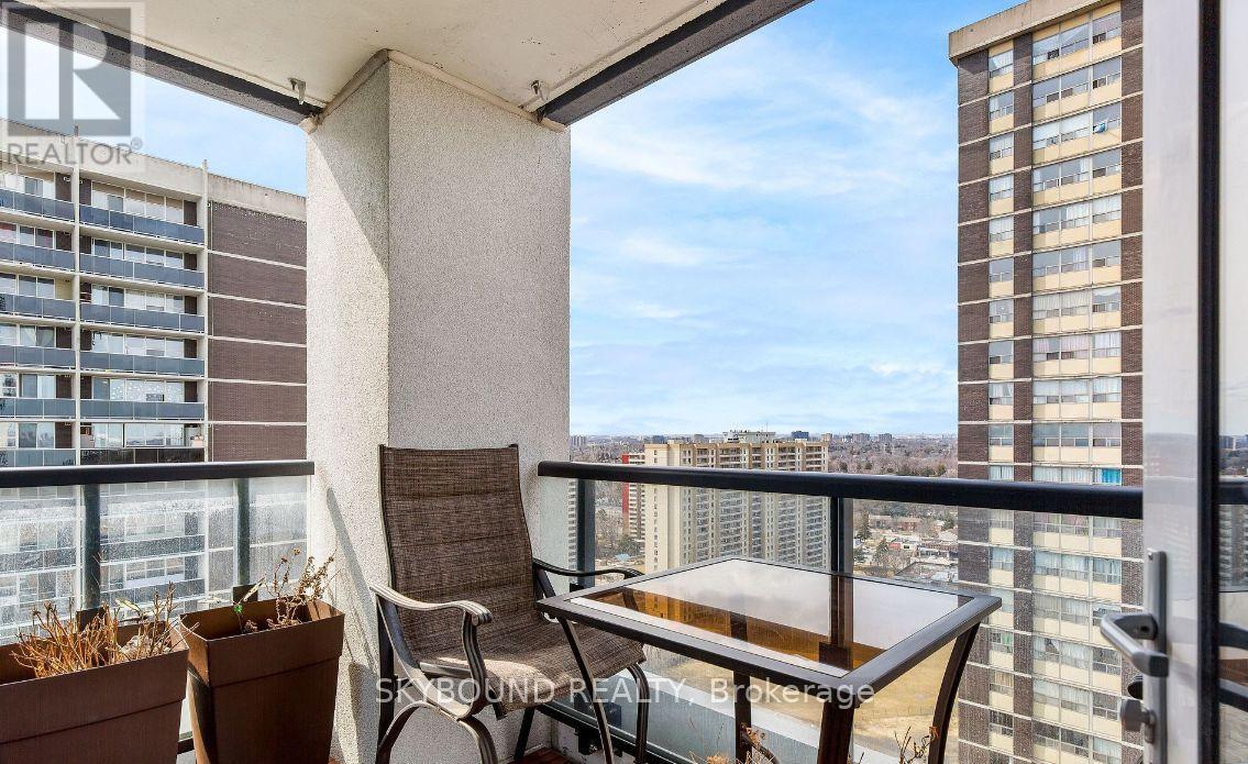 # 2416 - 9 Mabelle Avenue, Toronto, Ontario  M9A 0E1 - Photo 7 - W12552226