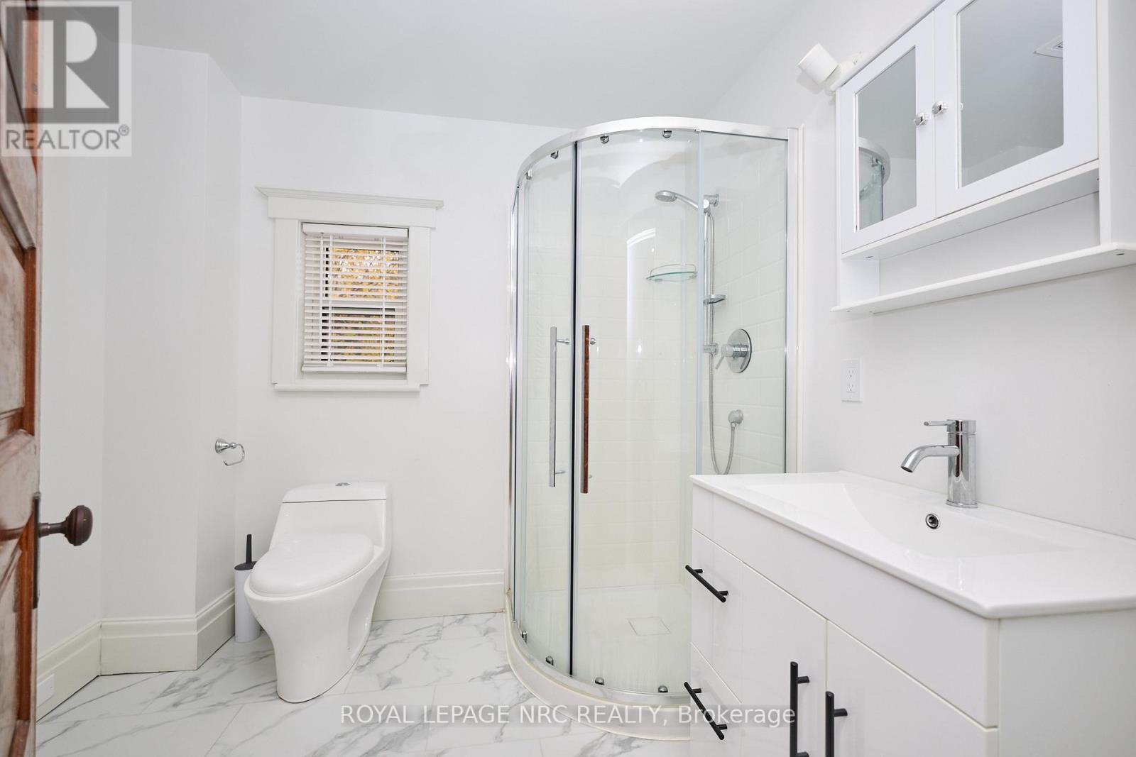 61 York Street, St. Catharines, Ontario  L2R 6C6 - Photo 16 - X12552378