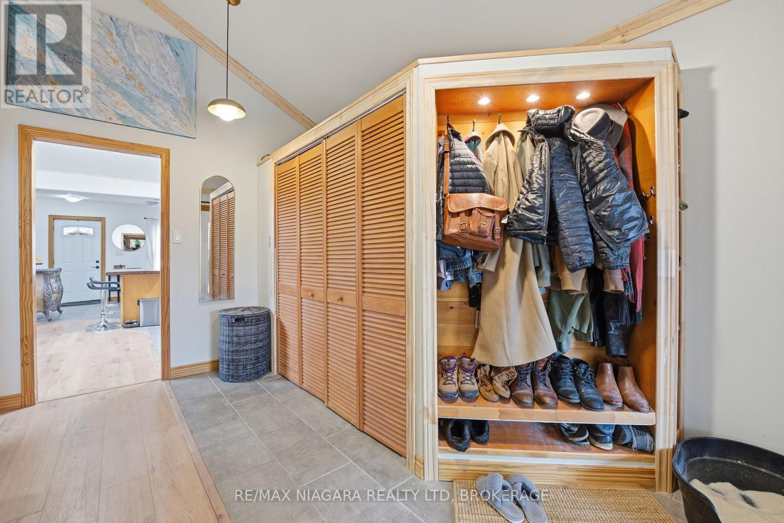 198 Pelham Road, St. Catharines, Ontario L2S 1W7 - Photo 20 - X12552438