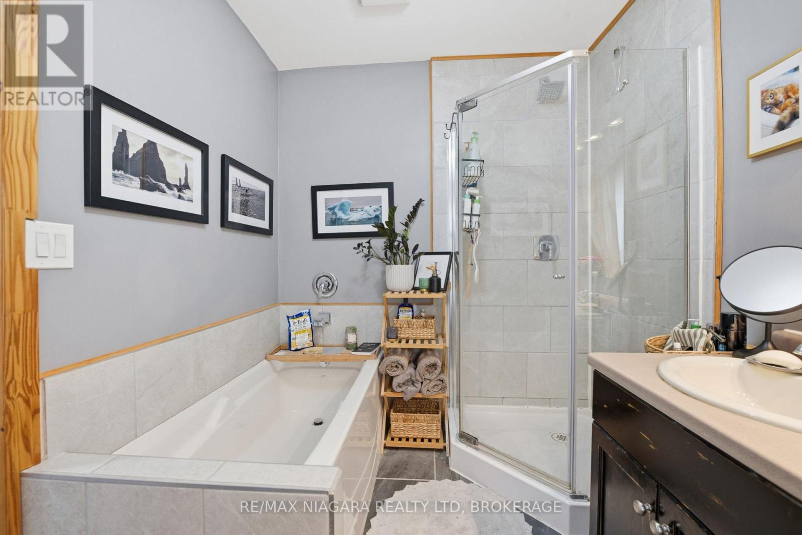 198 Pelham Road, St. Catharines, Ontario L2S 1W7 - Photo 7 - X12552438