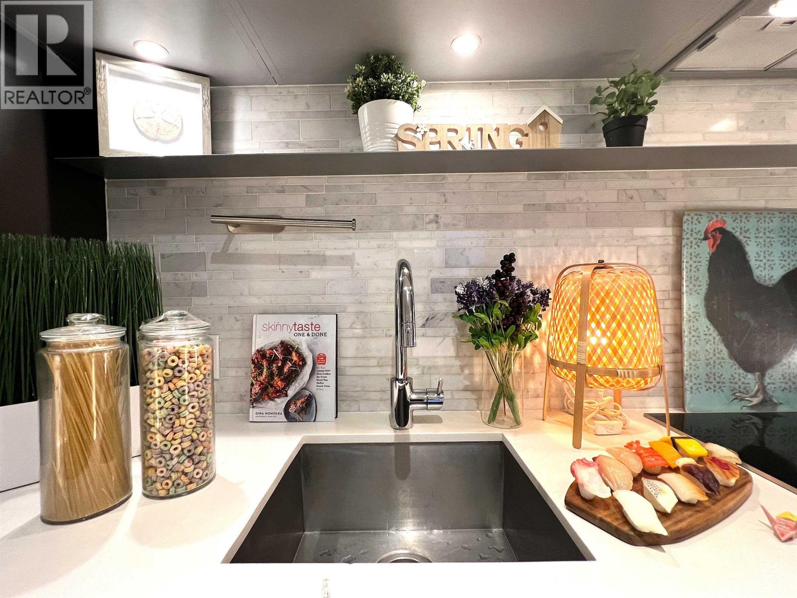 703 8131 Nunavut Lane, Vancouver, British Columbia  V5X 0E2 - Photo 8 - R3067897