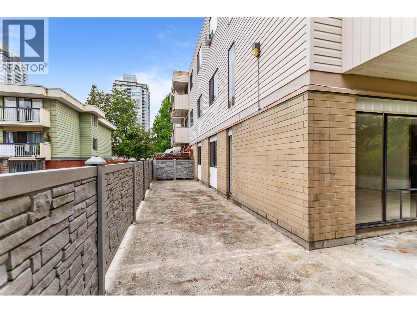 112 590 Whiting Way, Coquitlam, British Columbia  V3J 3R9 - Photo 12 - R3067902