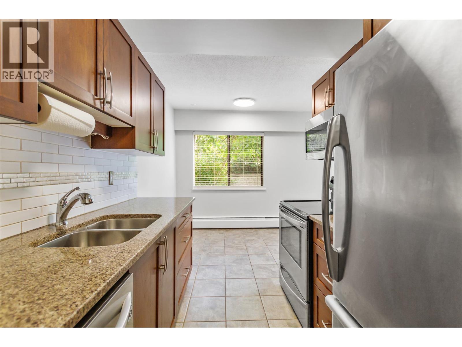 112 590 Whiting Way, Coquitlam, British Columbia  V3J 3R9 - Photo 3 - R3067902