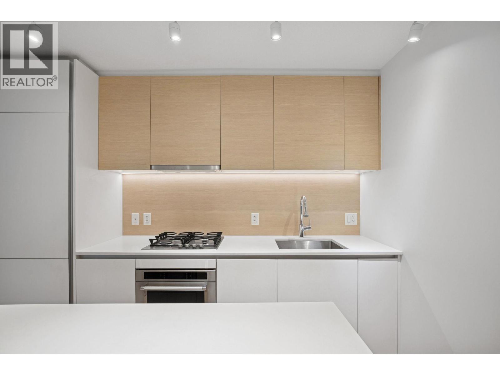 2607 908 Quayside Drive, New Westminster, British Columbia  V3M 0L4 - Photo 13 - R3067903