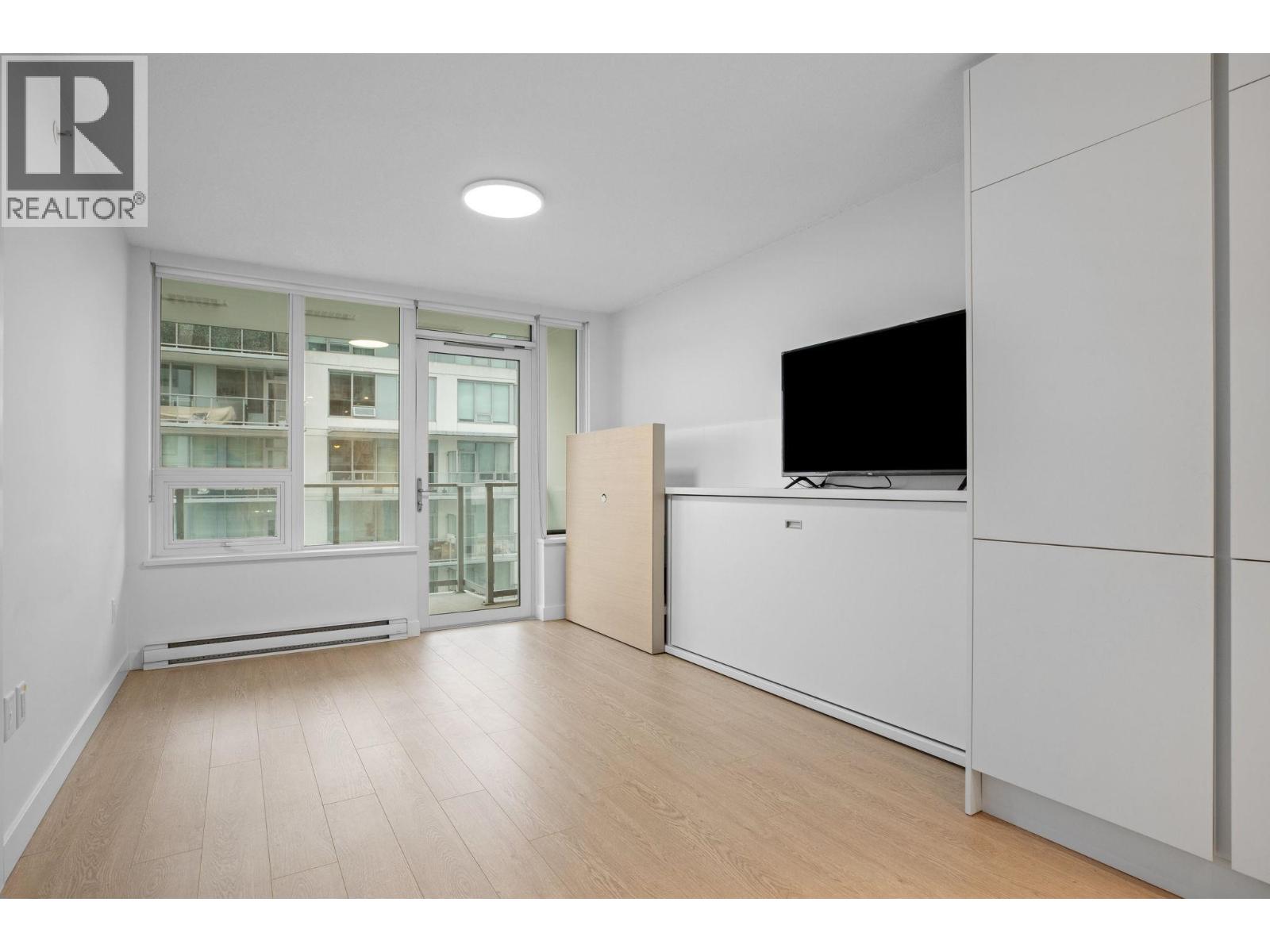 2607 908 Quayside Drive, New Westminster, British Columbia  V3M 0L4 - Photo 4 - R3067903