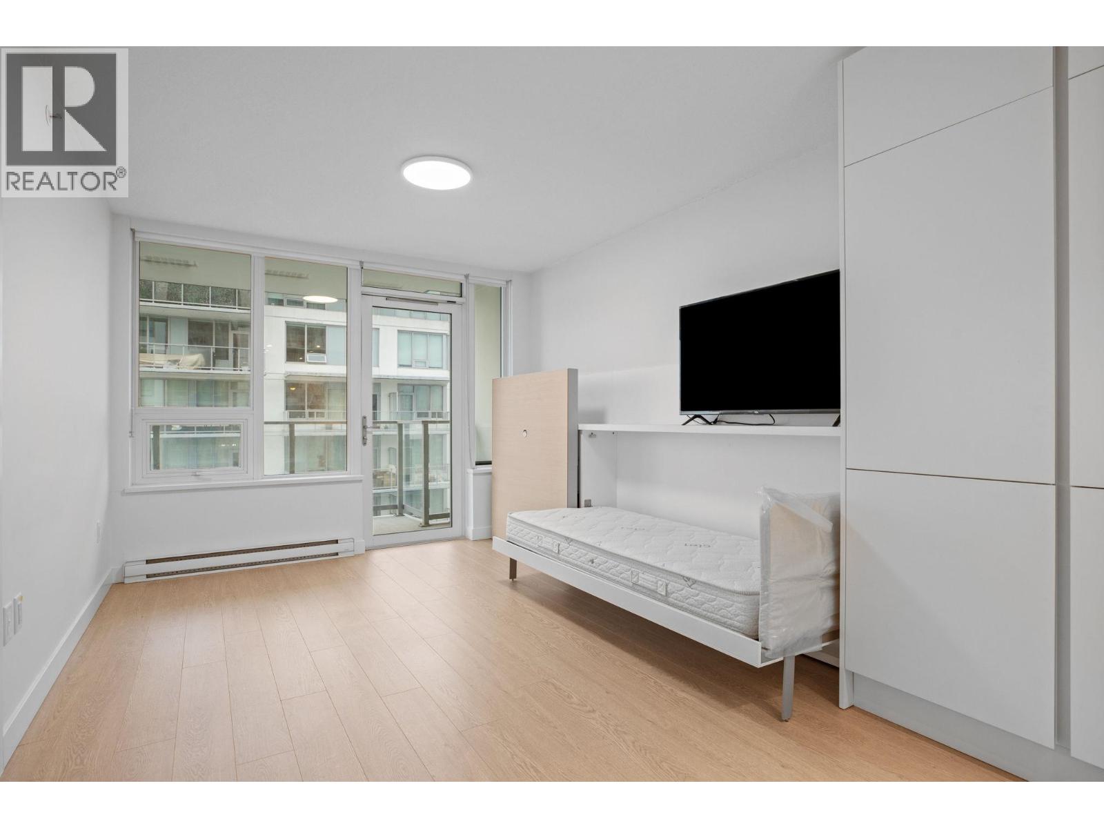 2607 908 Quayside Drive, New Westminster, British Columbia  V3M 0L4 - Photo 5 - R3067903