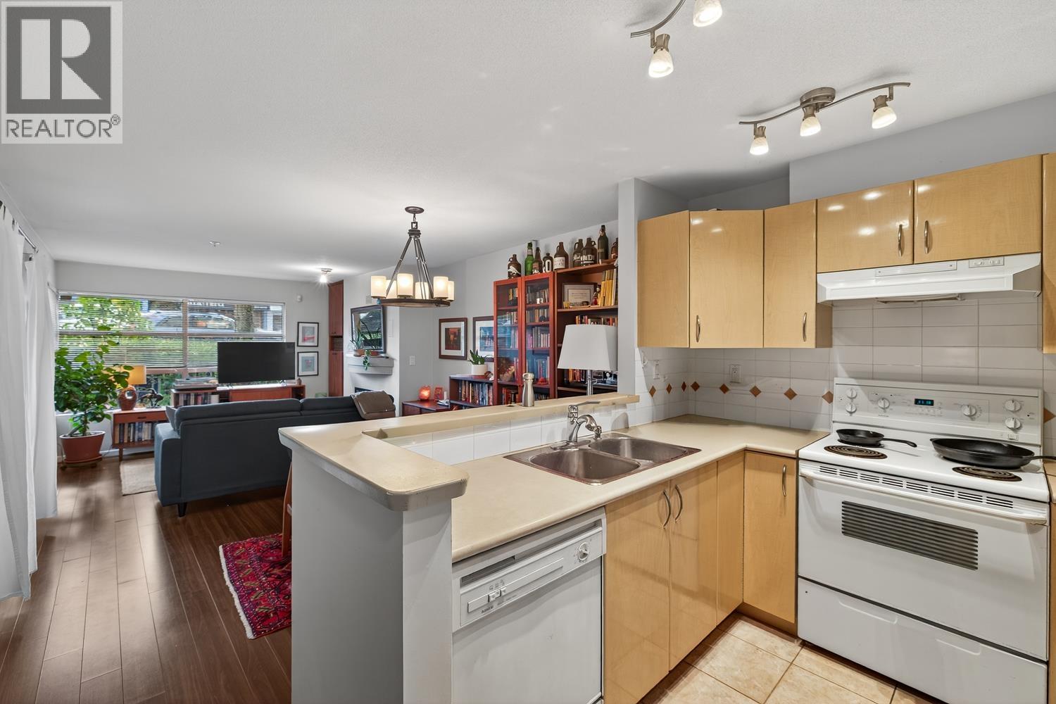 106 2983 W 4th Avenue, Vancouver, British Columbia  V6K 1R5 - Photo 8 - R3067913