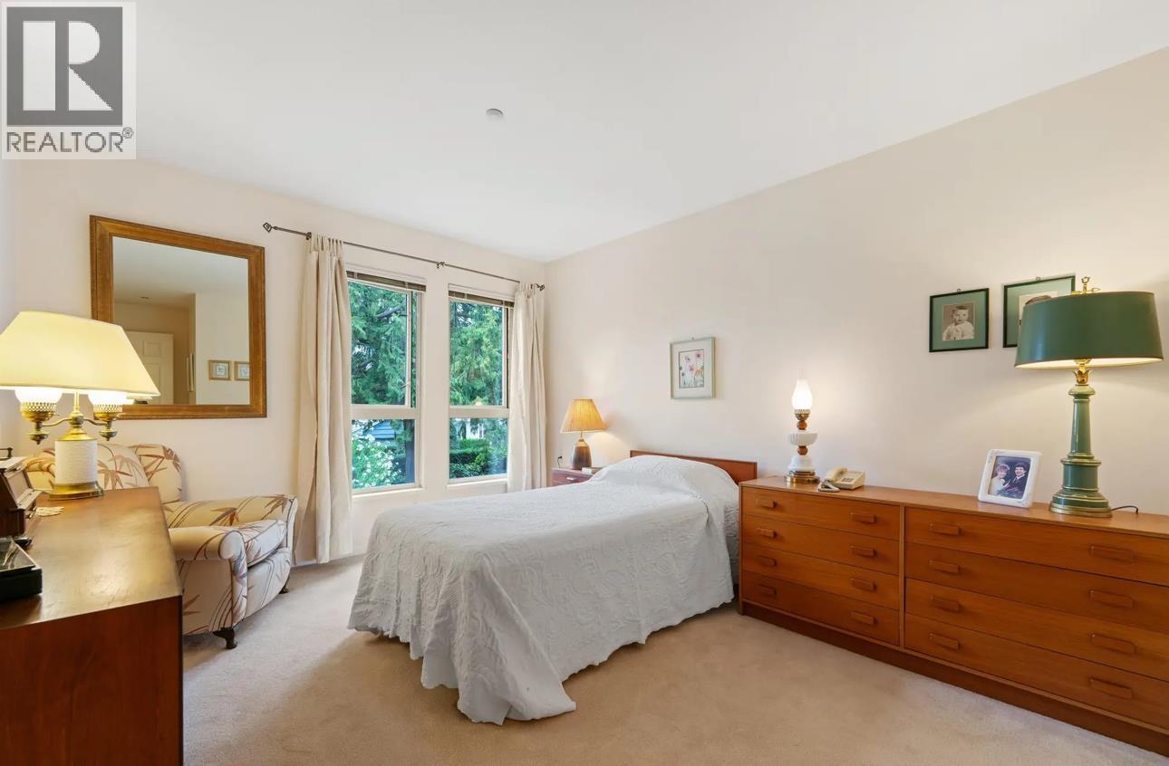 209 843 22nd Street, West Vancouver, British Columbia  V7V 4C1 - Photo 4 - R3067933