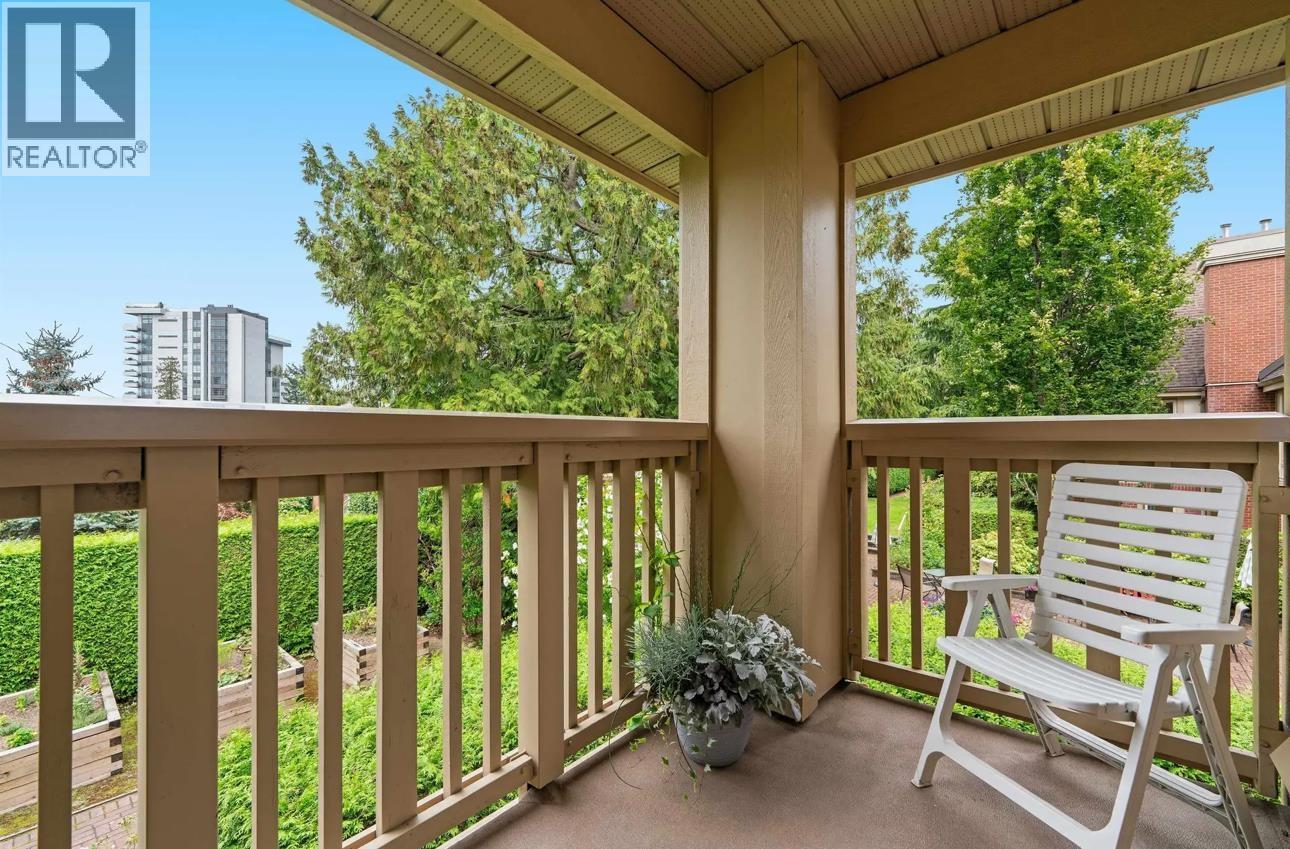 209 843 22nd Street, West Vancouver, British Columbia  V7V 4C1 - Photo 5 - R3067933