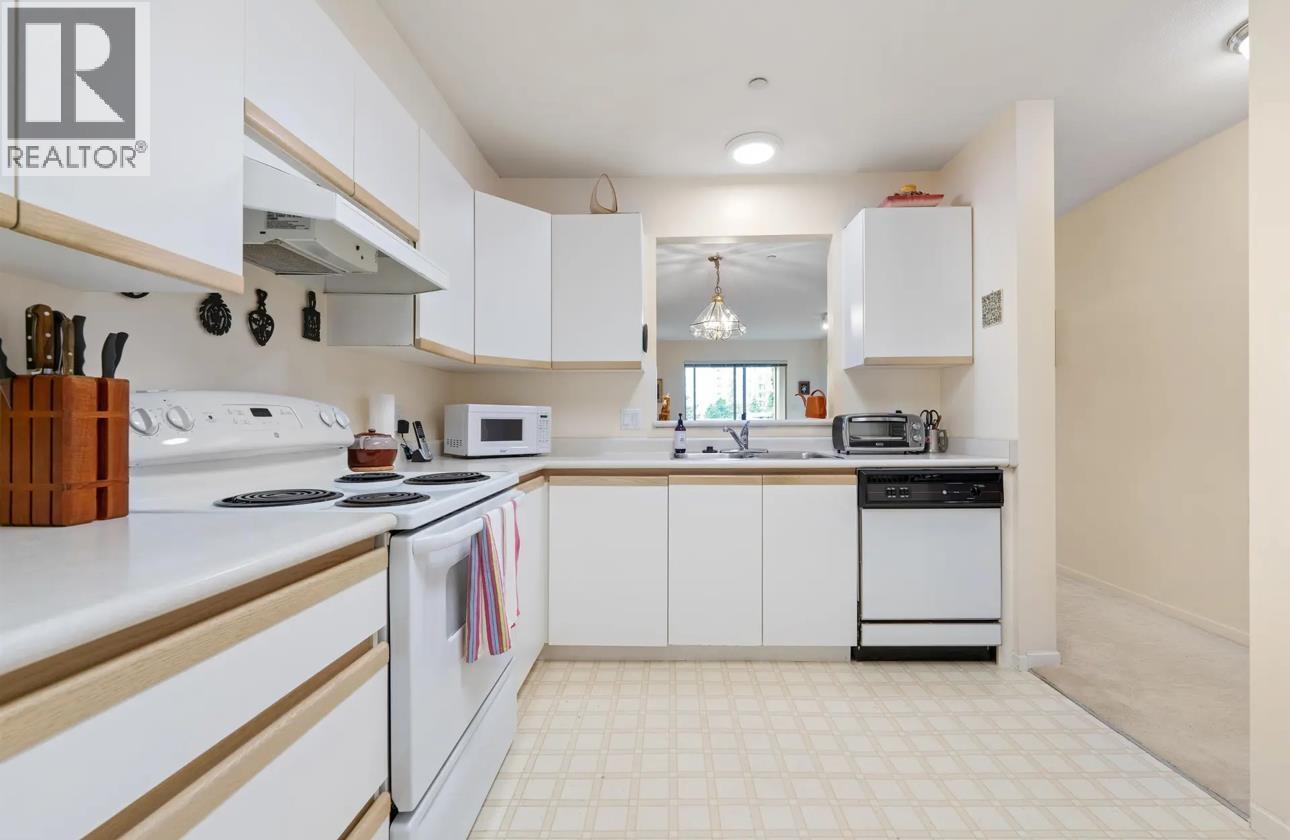 209 843 22nd Street, West Vancouver, British Columbia  V7V 4C1 - Photo 9 - R3067933