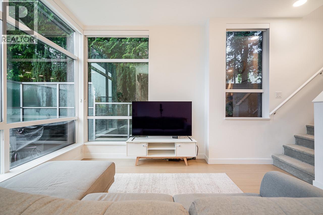 5413 Lougheed Hwy, Burnaby, British Columbia  V5B 0B4 - Photo 7 - R3067940