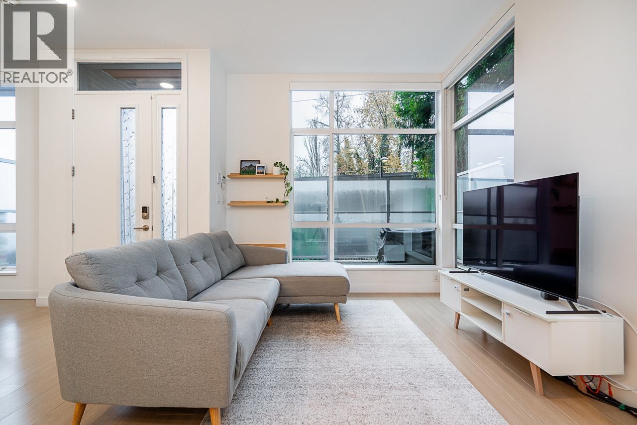 5413 Lougheed Hwy, Burnaby, British Columbia  V5B 0B4 - Photo 8 - R3067940