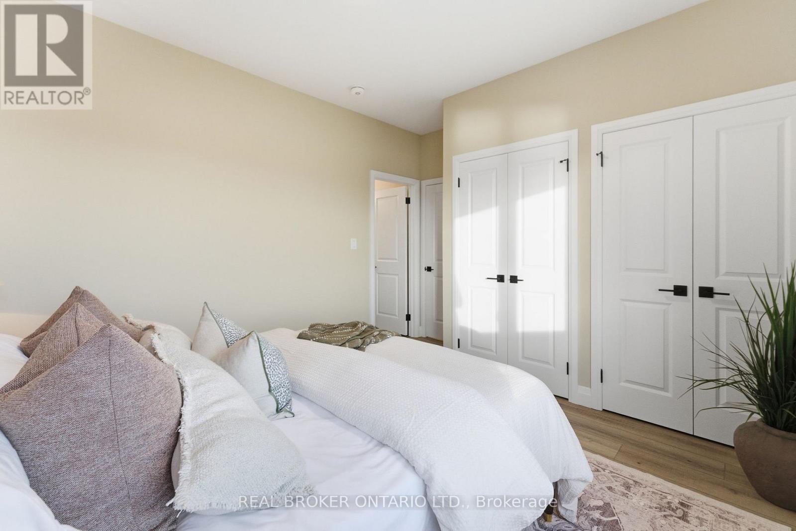 18 - 29 Weymouth Street, Woolwich, Ontario  N3B 0G3 - Photo 11 - X12552098