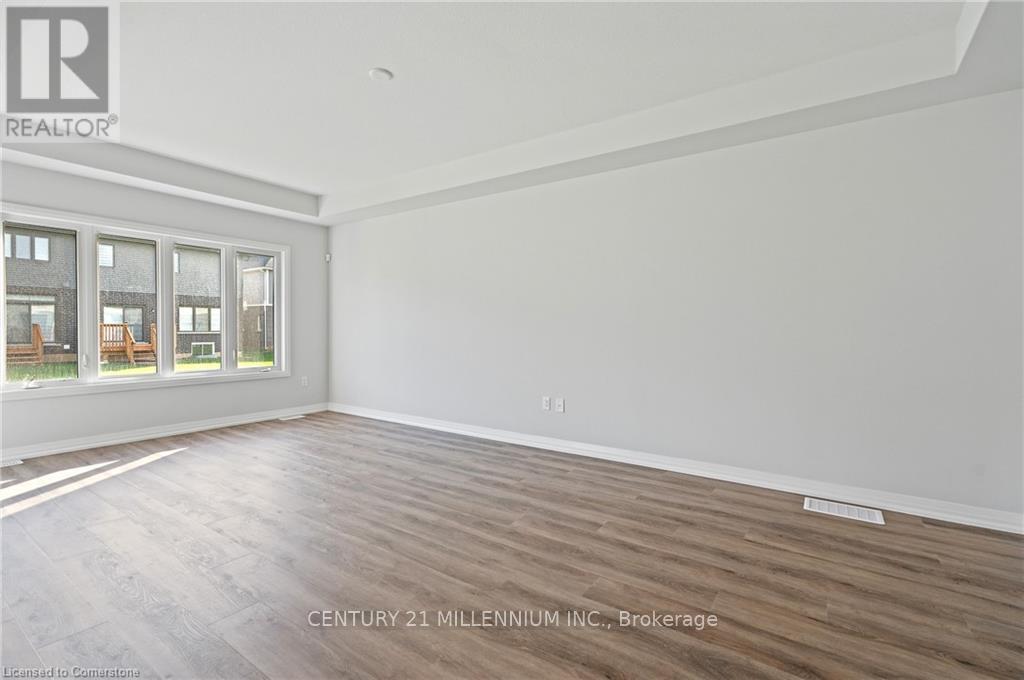 45 Saffron Way, Pelham, Ontario L0S 1E1 - Photo 10 - X12552126