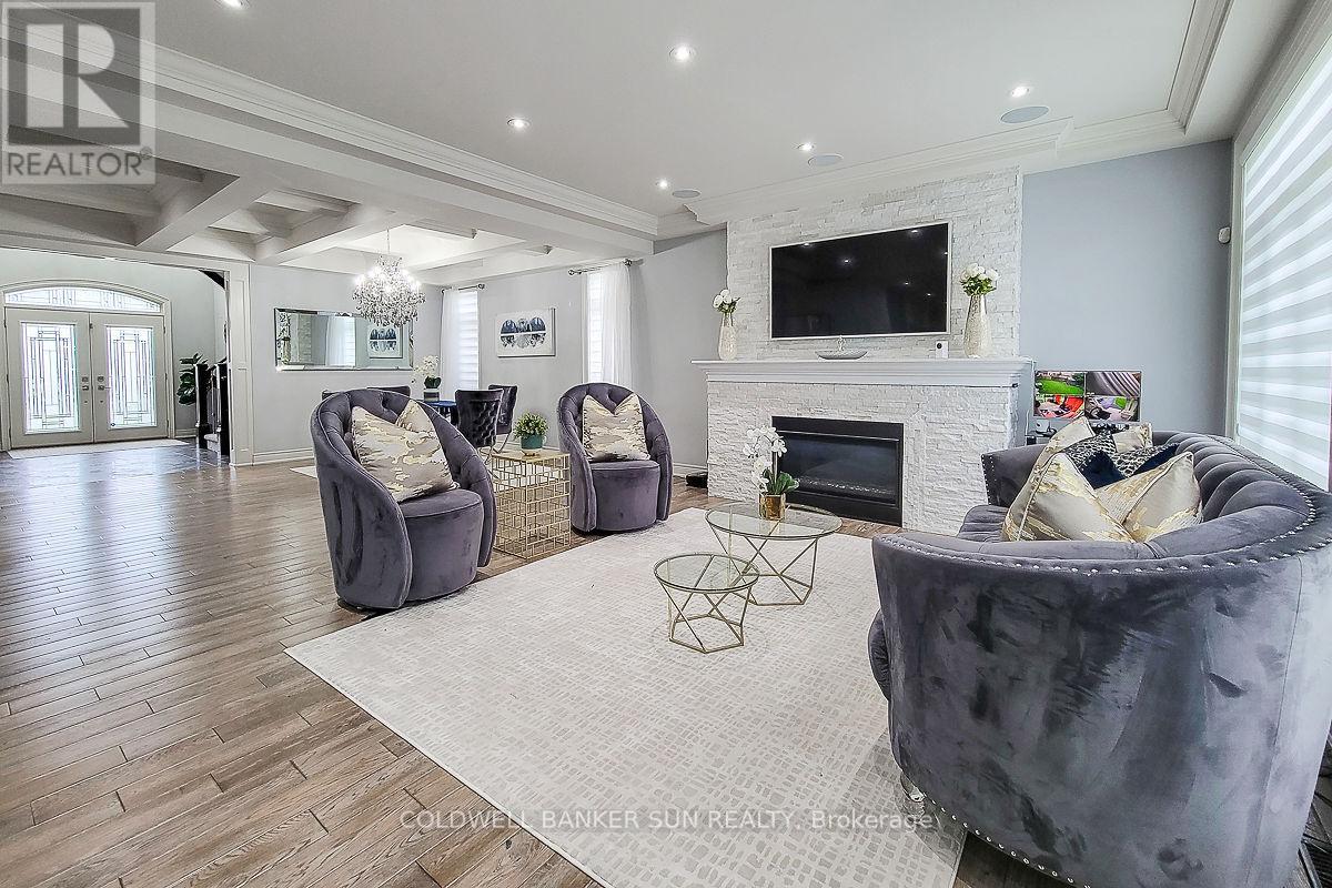 32 Kingspoint Circle, Hamilton, Ontario  L8E 6C5 - Photo 10 - X12552144