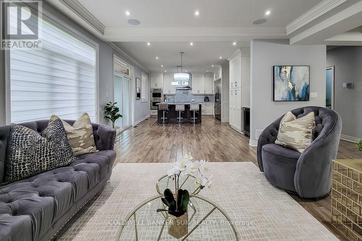 32 Kingspoint Circle, Hamilton, Ontario  L8E 6C5 - Photo 12 - X12552144