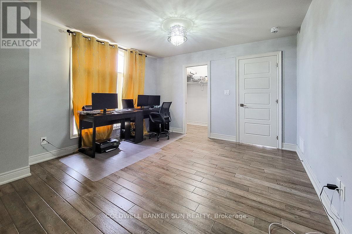 32 Kingspoint Circle, Hamilton, Ontario  L8E 6C5 - Photo 35 - X12552144