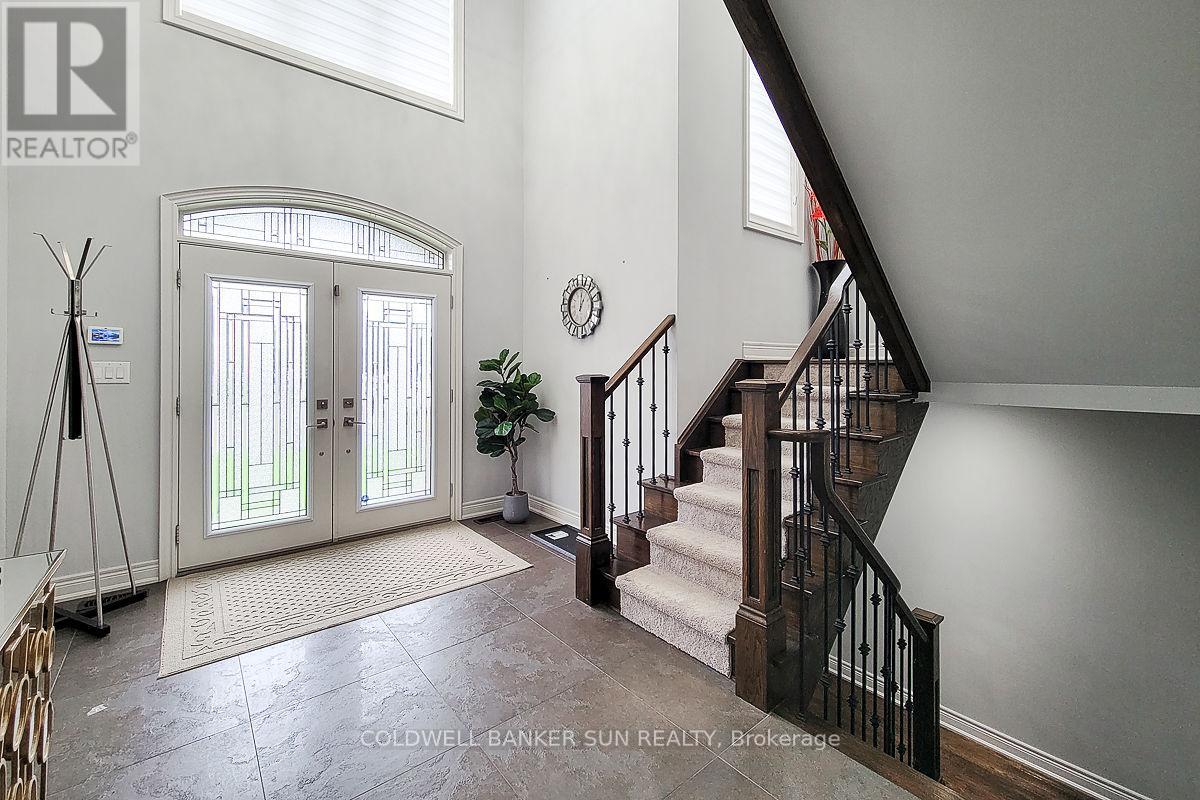 32 Kingspoint Circle, Hamilton, Ontario  L8E 6C5 - Photo 6 - X12552144