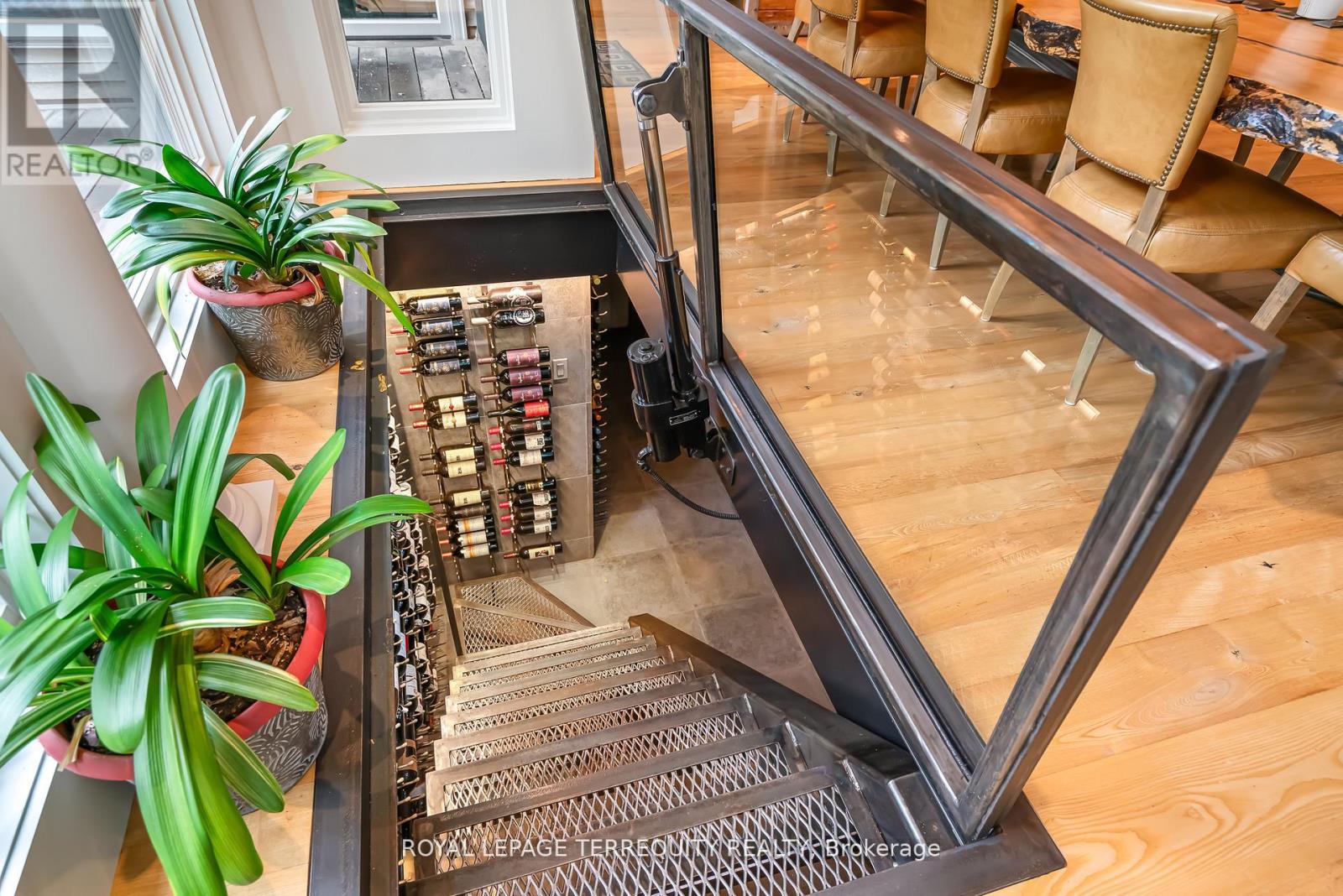 277 King Street, Niagara-On-The-Lake, Ontario  L0S 1J0 - Photo 11 - X12552230