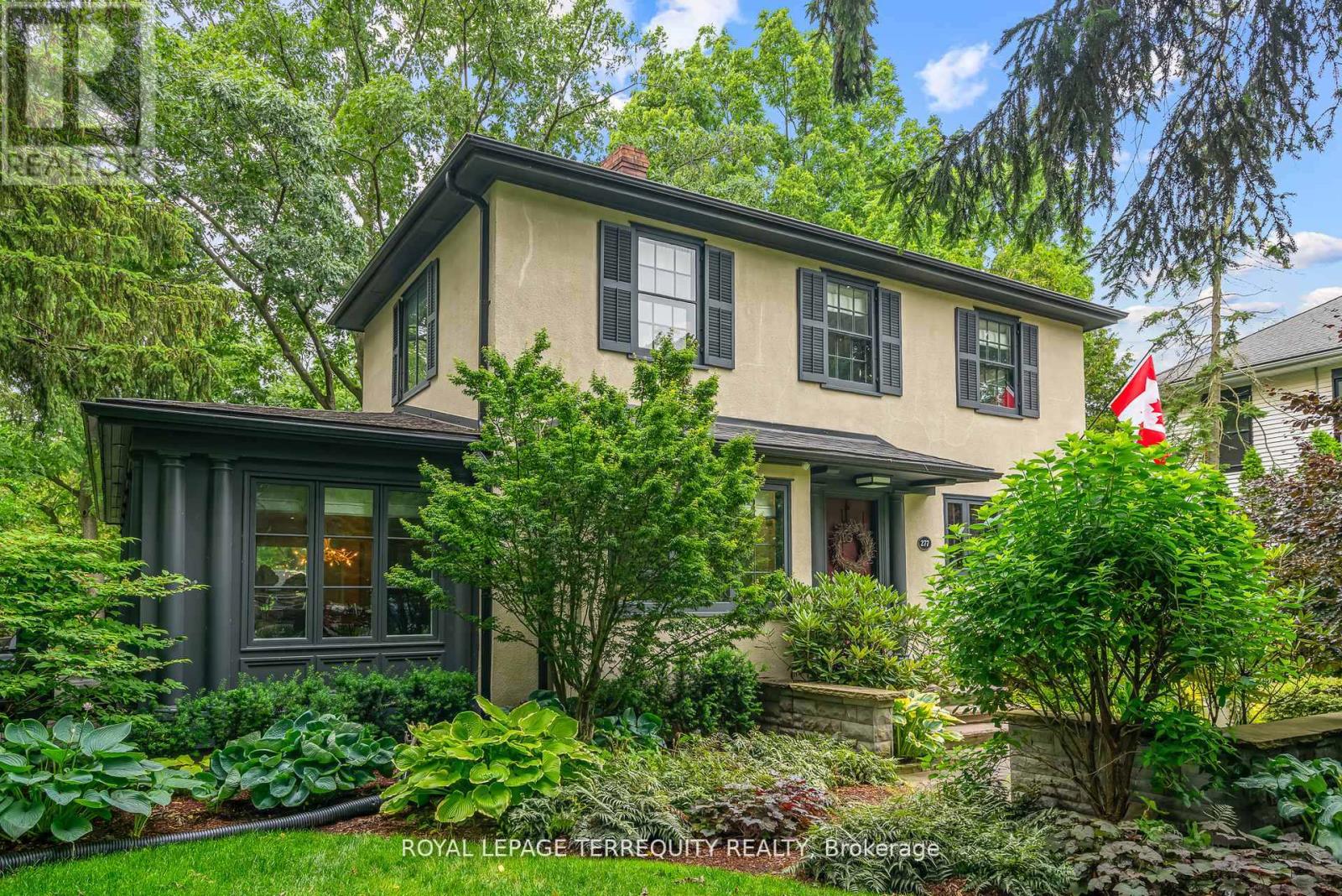 277 King Street, Niagara-On-The-Lake, Ontario  L0S 1J0 - Photo 2 - X12552230