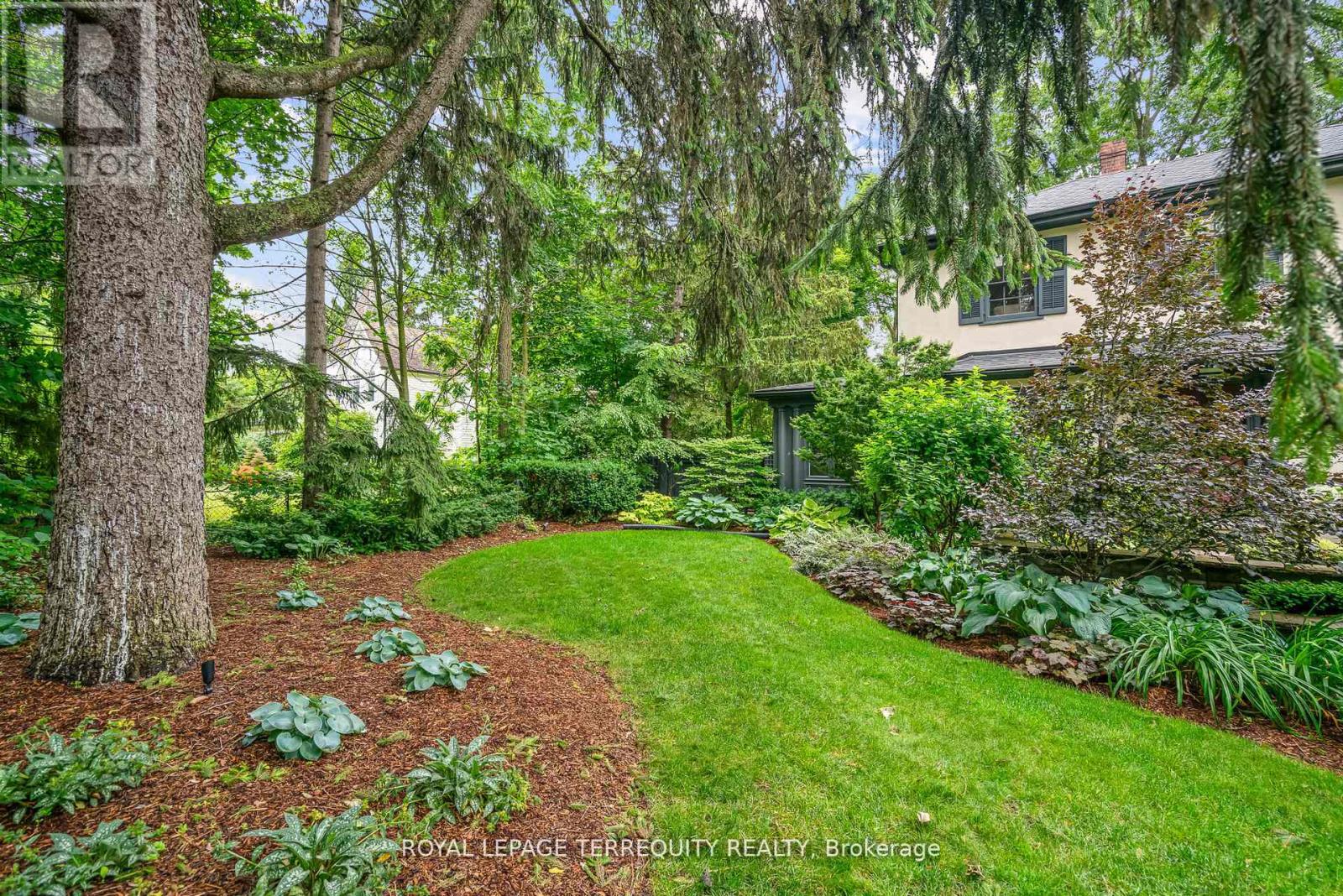 277 King Street, Niagara-On-The-Lake, Ontario  L0S 1J0 - Photo 3 - X12552230