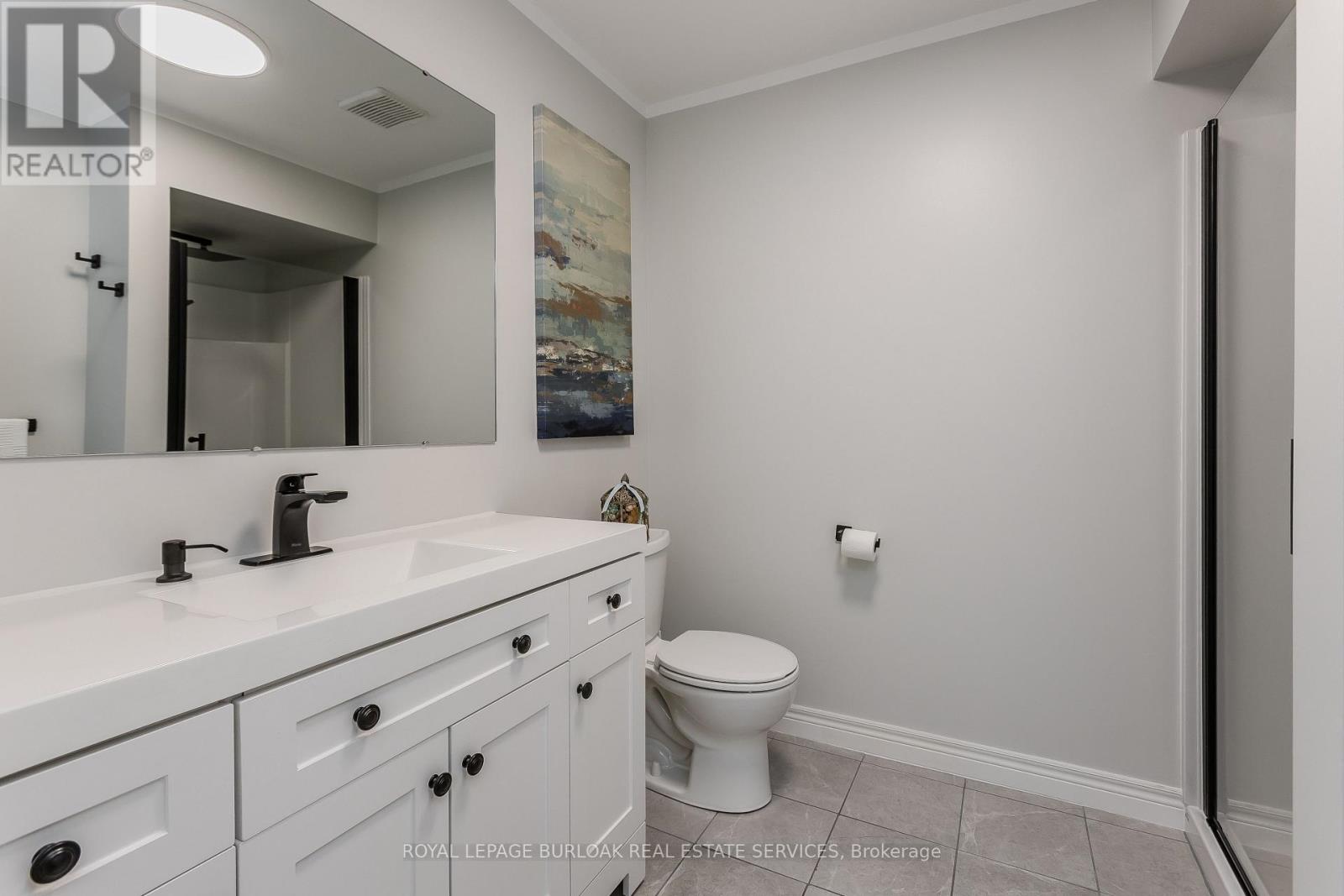 209 Portage Lane, Hamilton, Ontario  L0R 1W0 - Photo 37 - X12552298