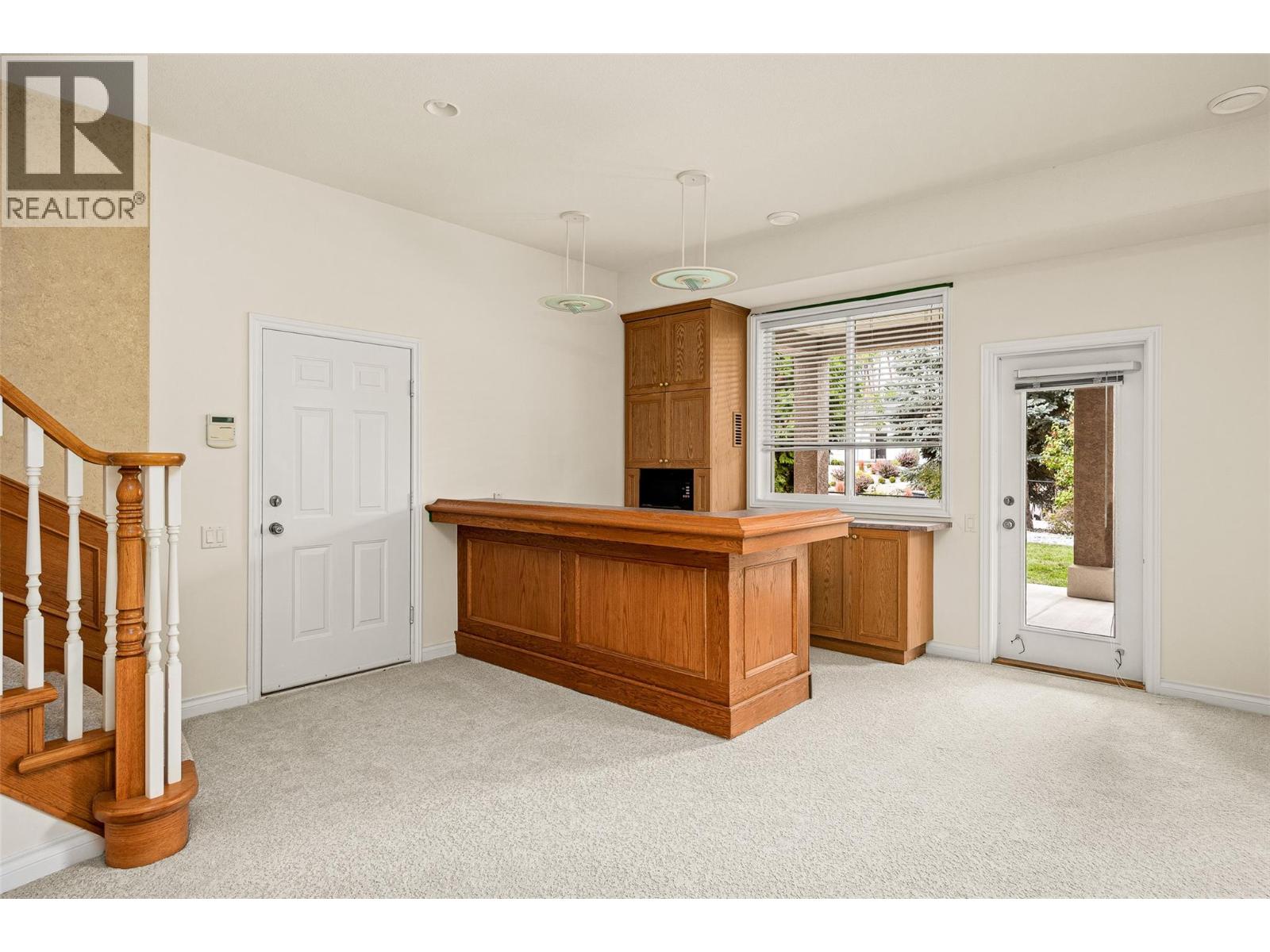 2090 Bowron Street, Kelowna, British Columbia  V1V 2P2 - Photo 36 - 10369428