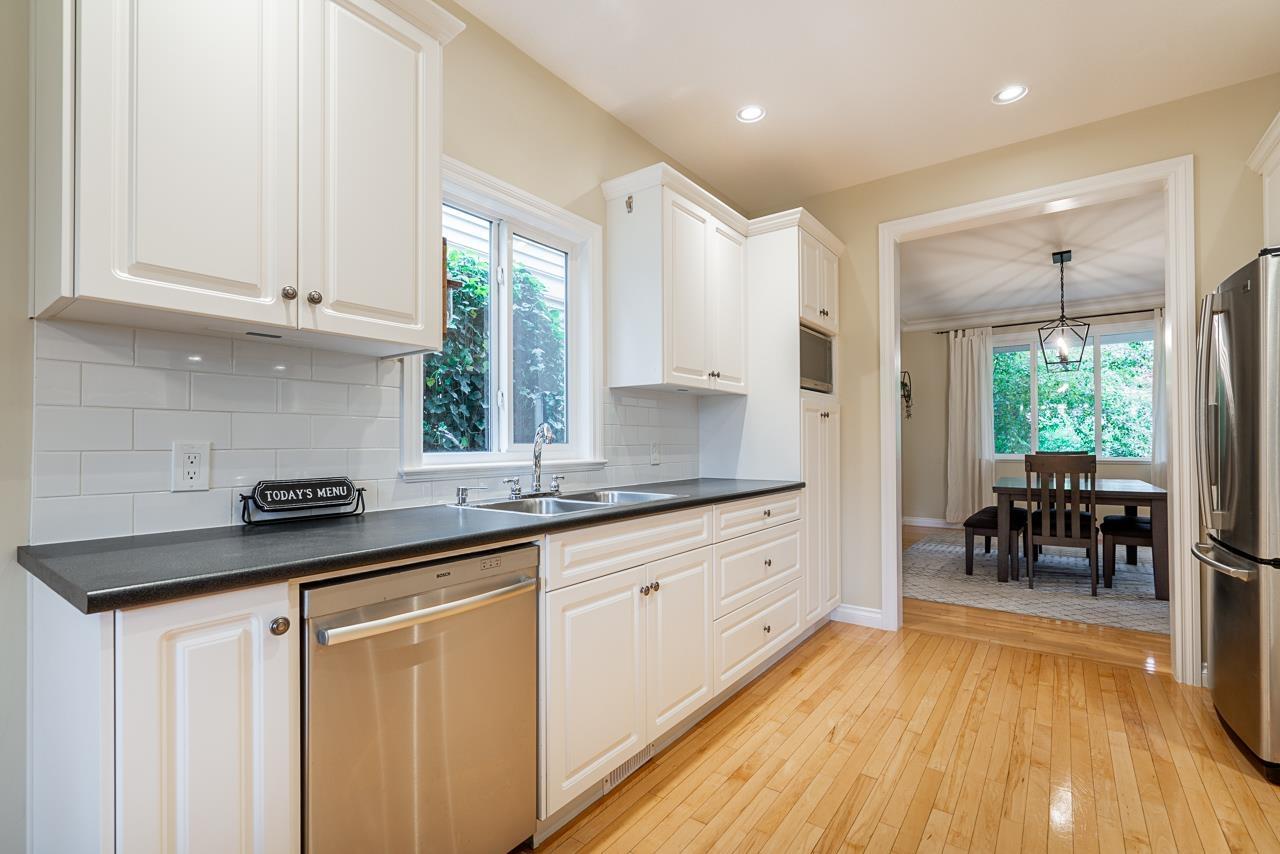 36086 Shadbolt Avenue, Abbotsford, British Columbia  V3G 3E6 - Photo 8 - R3067677