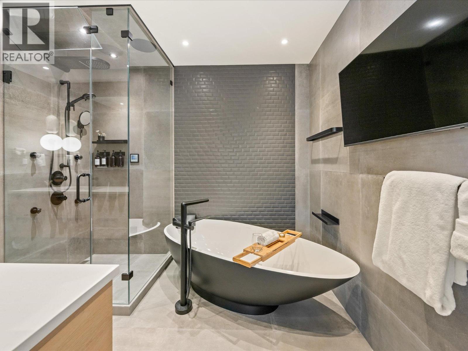 7667 Cerulean Drive, Pemberton, British Columbia  V0N 2L3 - Photo 23 - R3063766