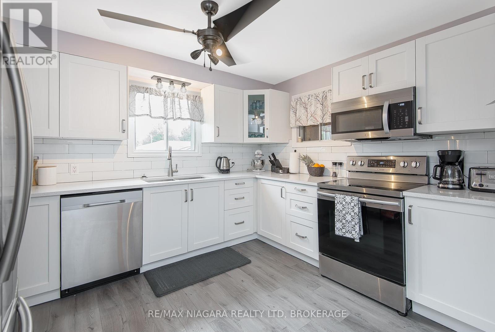 574 Broadway Street, Welland, Ontario L3C 5M5 - Photo 7 - X12509398