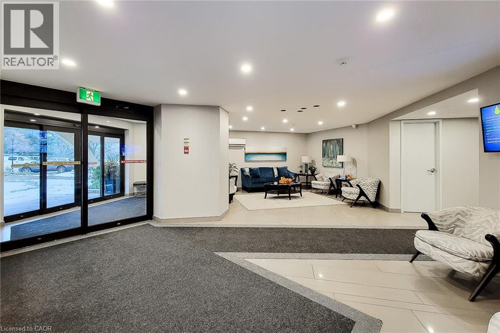 Property at 700 DYNES Road Unit# 707 image 4