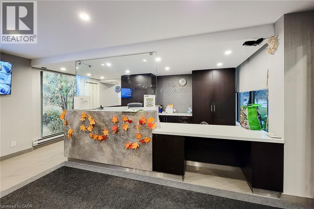 Property at 700 DYNES Road Unit# 707 image 5