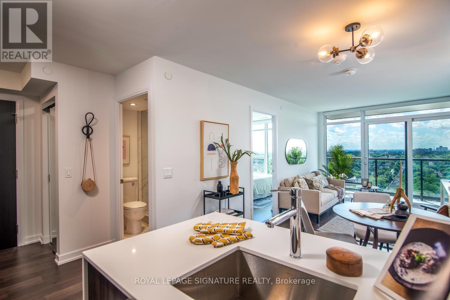 1310 - 18 Erskine Avenue, Toronto, Ontario  M4P 0C9 - Photo 4 - C12531254