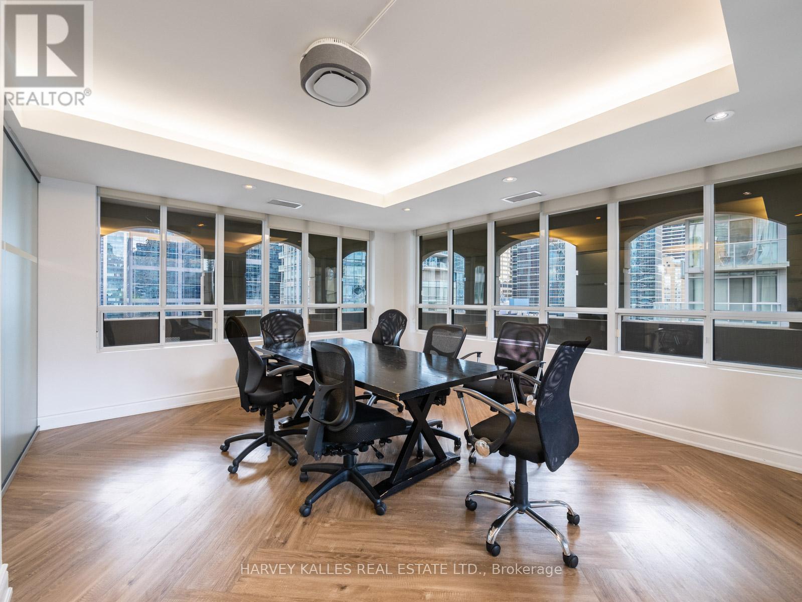 1309 - 140 Simcoe Street, Toronto, Ontario  M5H 4E9 - Photo 28 - C12547048