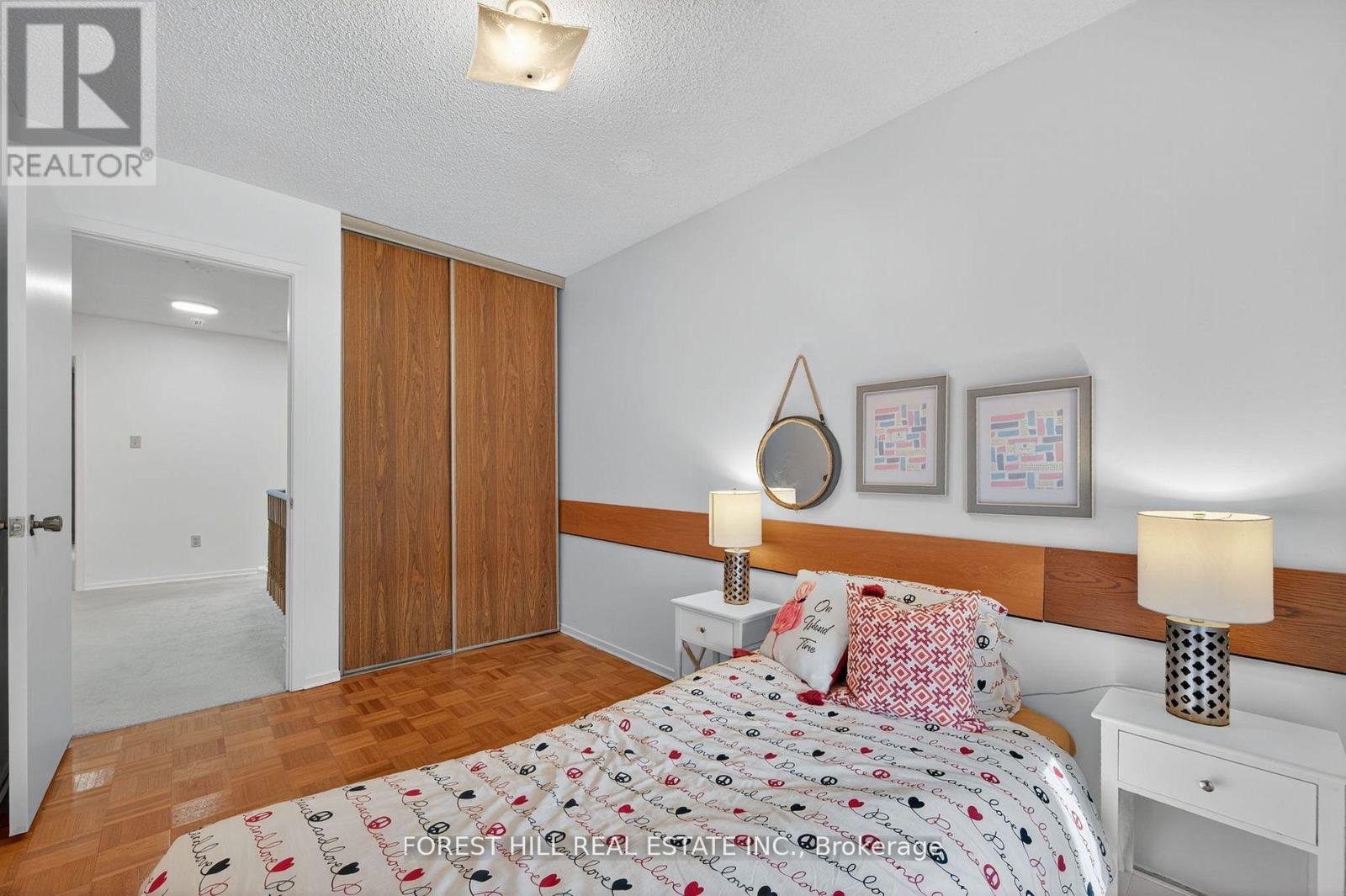 38 Carnival Court, Toronto, Ontario  M2R 3T8 - Photo 14 - C12552348