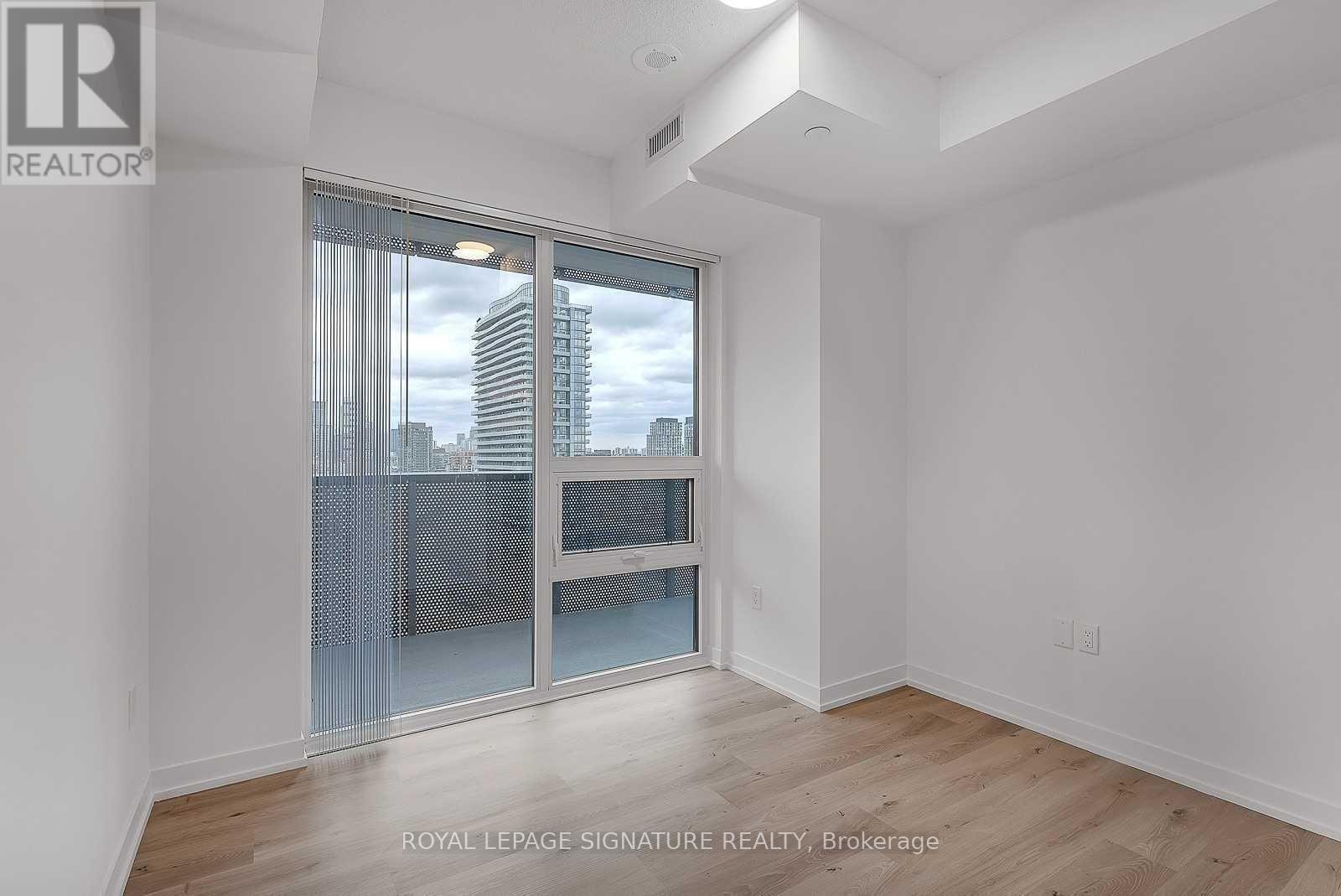 1803 - 138 Downes Street, Toronto, Ontario  M5E 0E4 - Photo 16 - C12552354