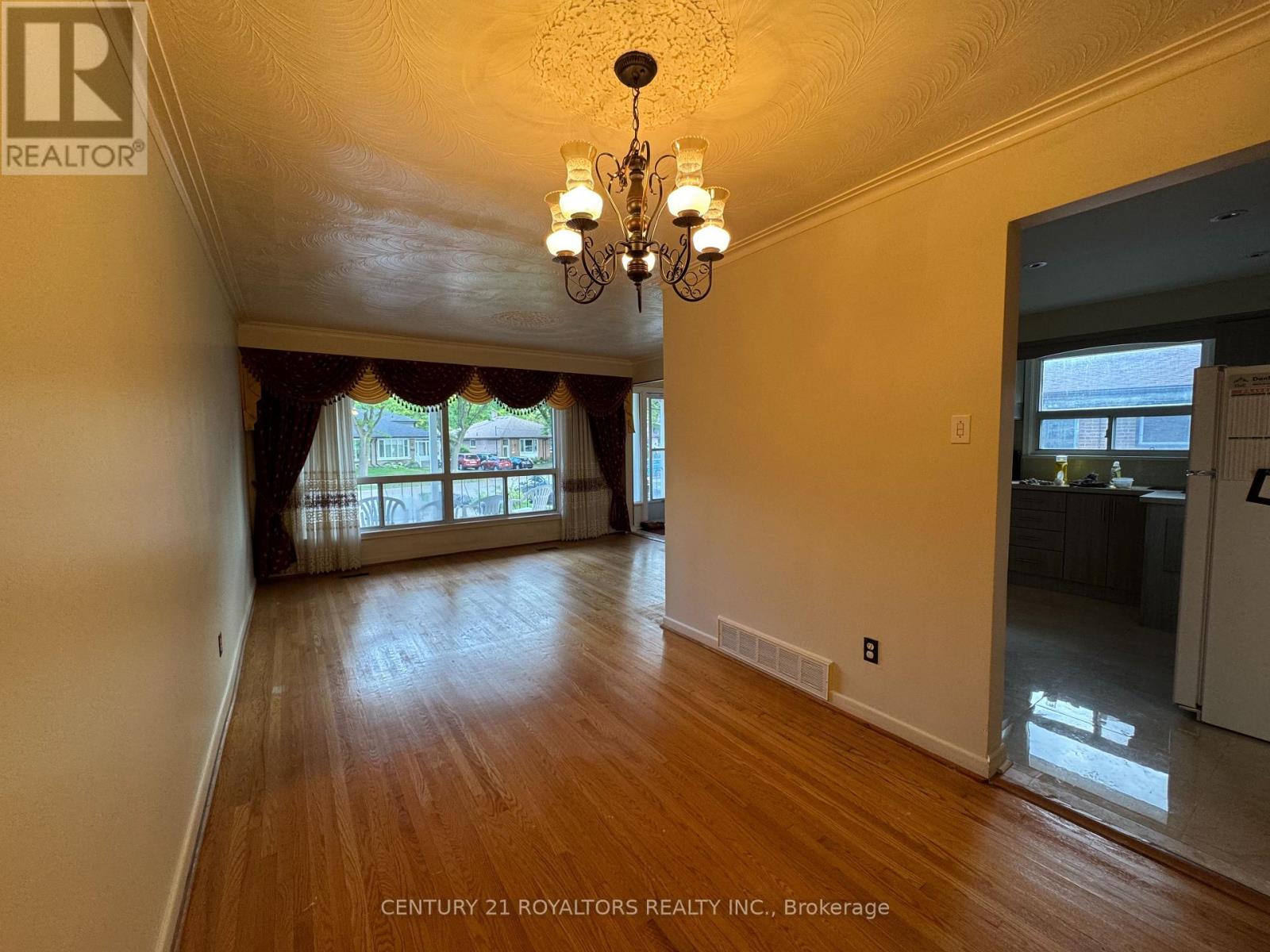 70 Marbury Crescent, Toronto, Ontario  M3A 2G2 - Photo 10 - C12552366