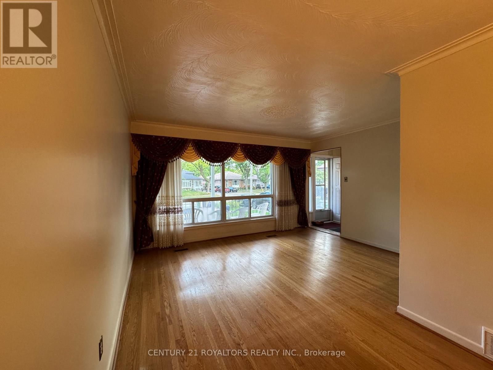 70 Marbury Crescent, Toronto, Ontario  M3A 2G2 - Photo 11 - C12552366