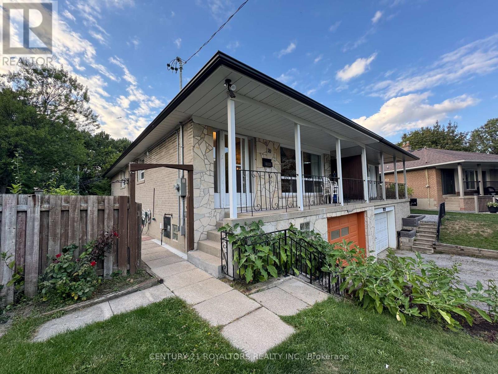 70 Marbury Crescent, Toronto, Ontario  M3A 2G2 - Photo 2 - C12552366