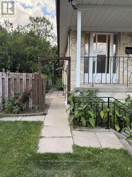 70 Marbury Crescent, Toronto, Ontario  M3A 2G2 - Photo 33 - C12552366